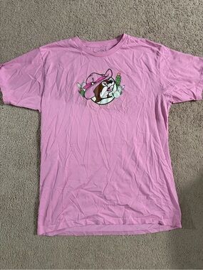 Buc-ee’s Pink Graphic Tee